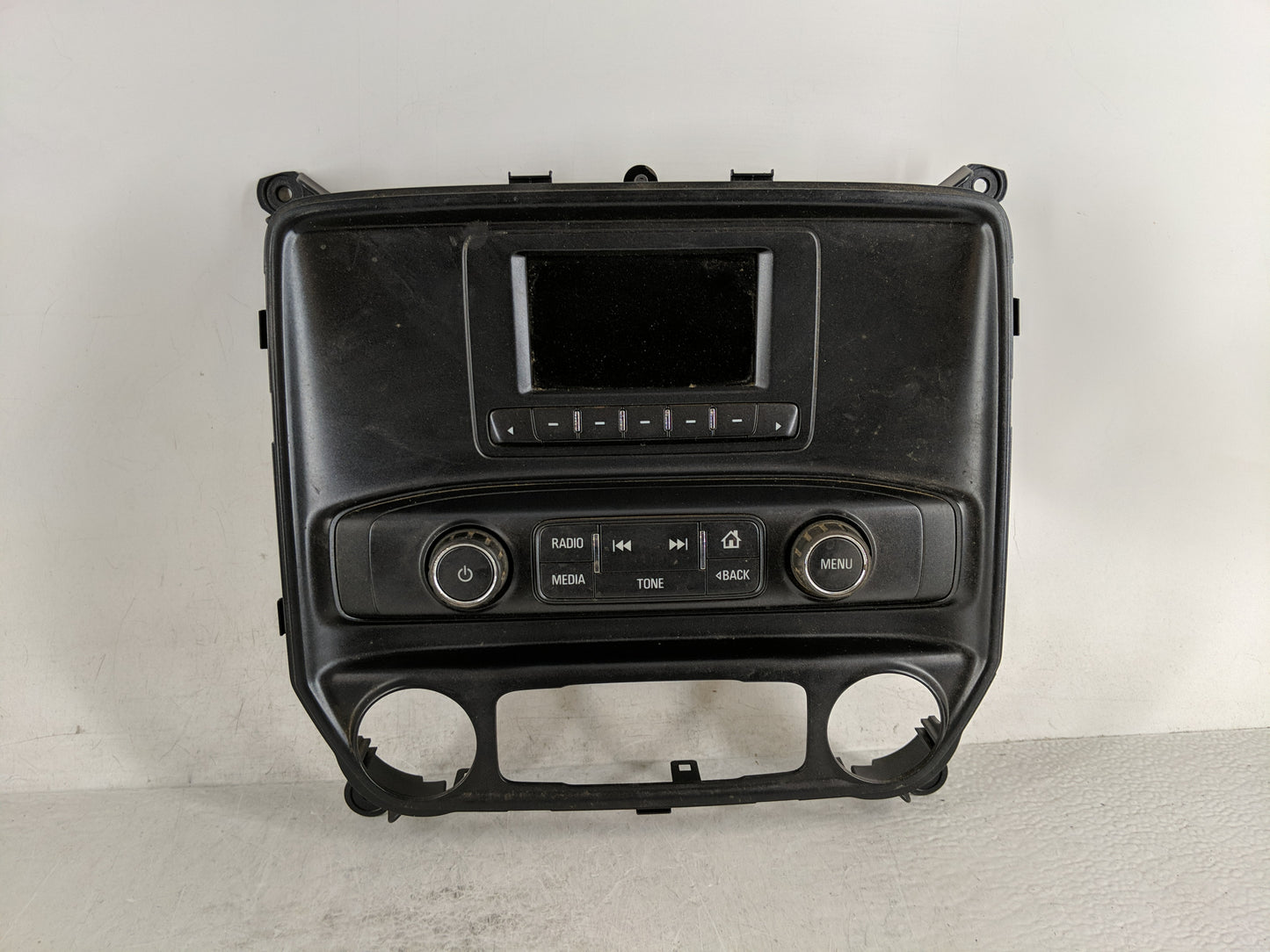 2016 Chevrolet Silverado 3500 Radio AM FM Cd Player Receiver Replacement P/N:23243933 Fits OEM Used Auto Parts - Oemusedauto
