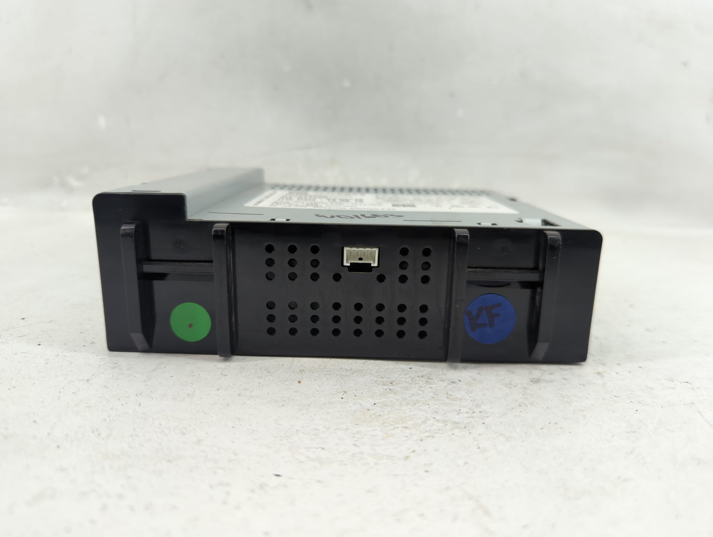2016 Chevrolet Silverado 3500 Radio AM FM Cd Player Receiver Replacement P/N:42456922 Fits OEM Used Auto Parts - Oemusedauto