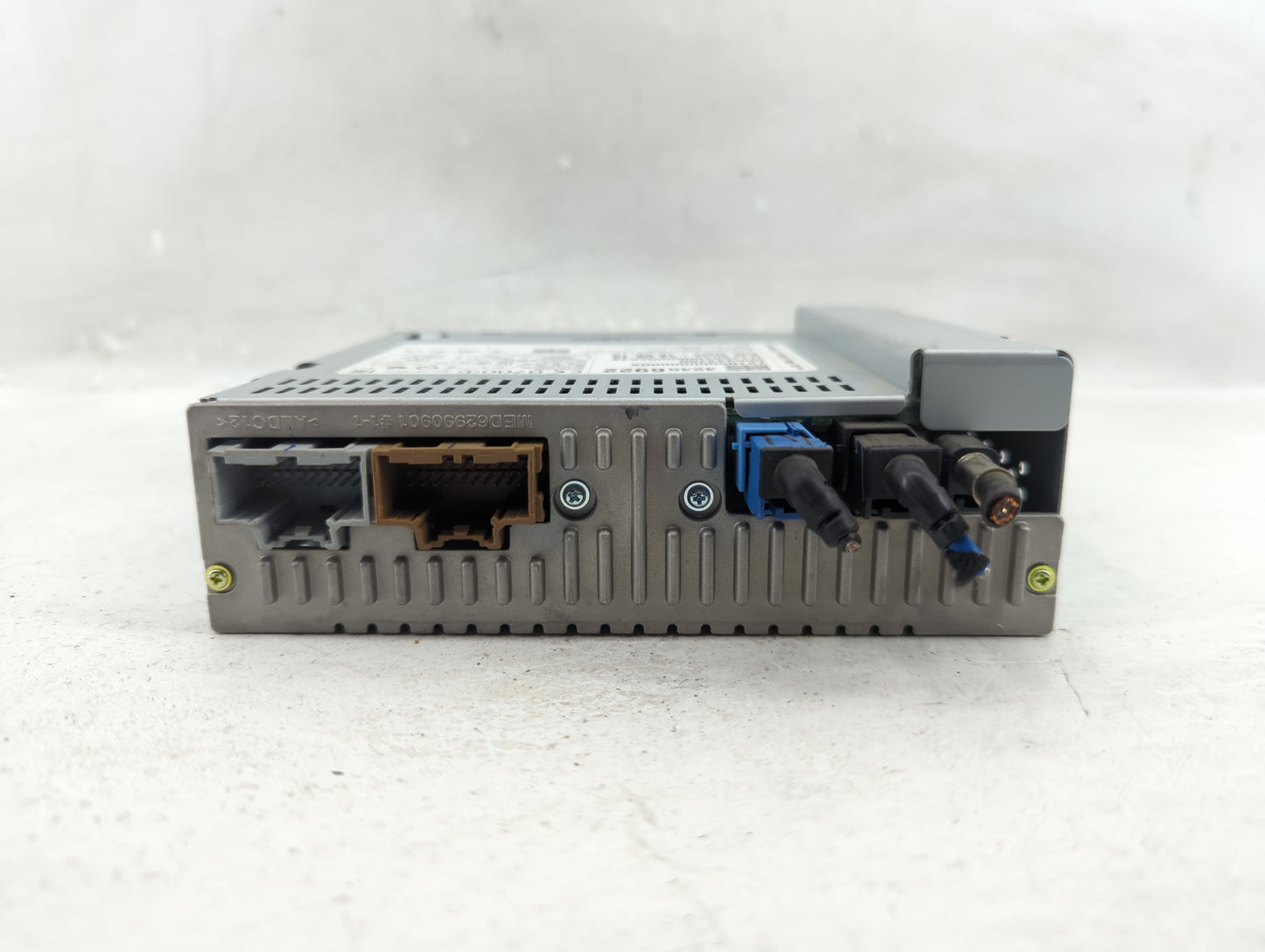 2016 Chevrolet Silverado 3500 Radio AM FM Cd Player Receiver Replacement P/N:42456922 Fits OEM Used Auto Parts - Oemusedauto