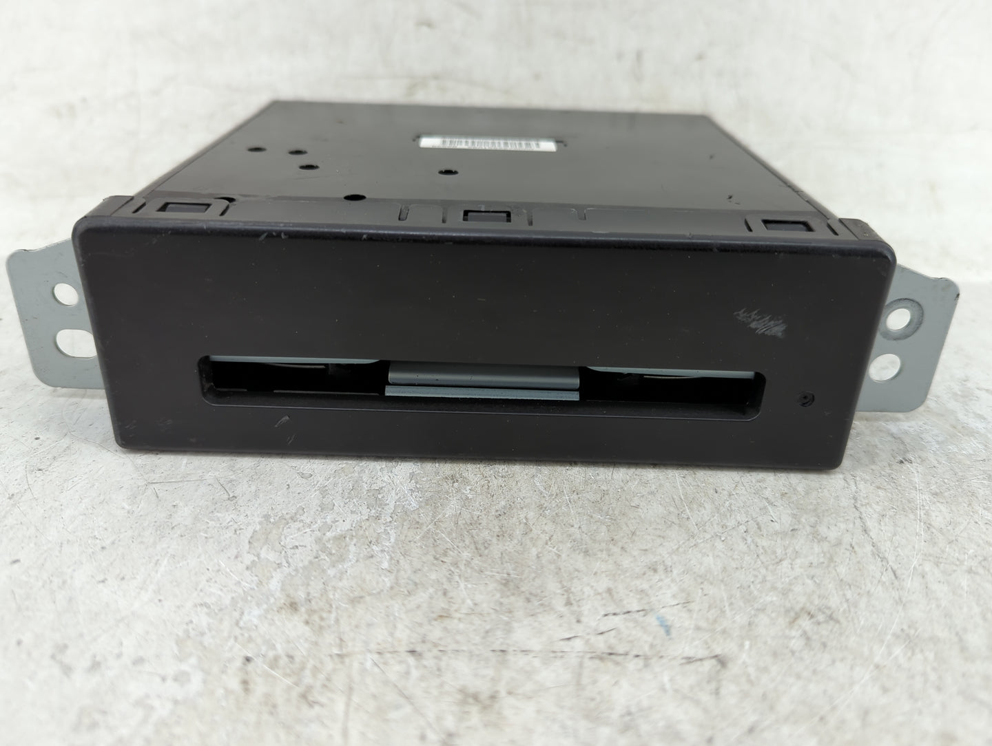 2015-2018 Chevrolet Silverado 3500 Radio AM FM Cd Player Receiver Replacement P/N:13594481 Fits Fits 2015 2016 2017 2018 201