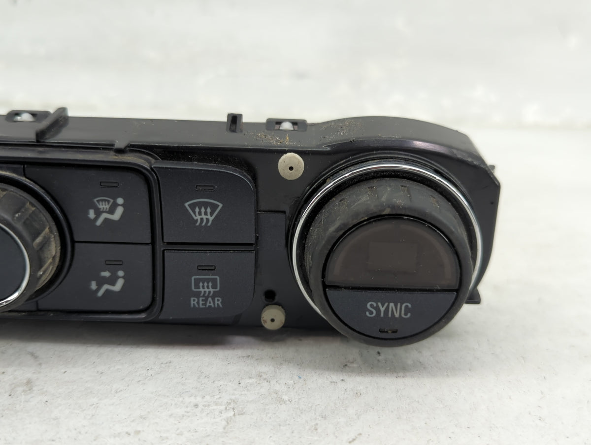 2015-2016 Chevrolet Silverado 3500 Climate Control Module Temperature AC/Heater Replacement P/N:23486614 Fits Fits 2014 2015