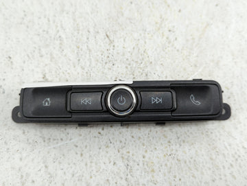 2016-2018 Chevrolet Silverado 3500 Am Fm Cd Player Radio Receiver - Oemusedautoparts1.com
