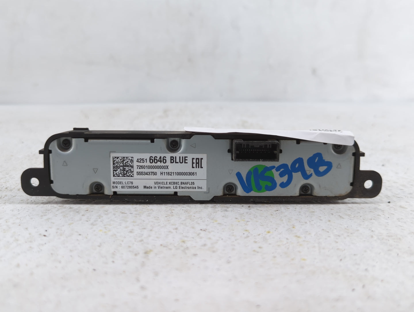 2016-2018 Chevrolet Silverado 3500 Am Fm Cd Player Radio Receiver - Oemusedautoparts1.com