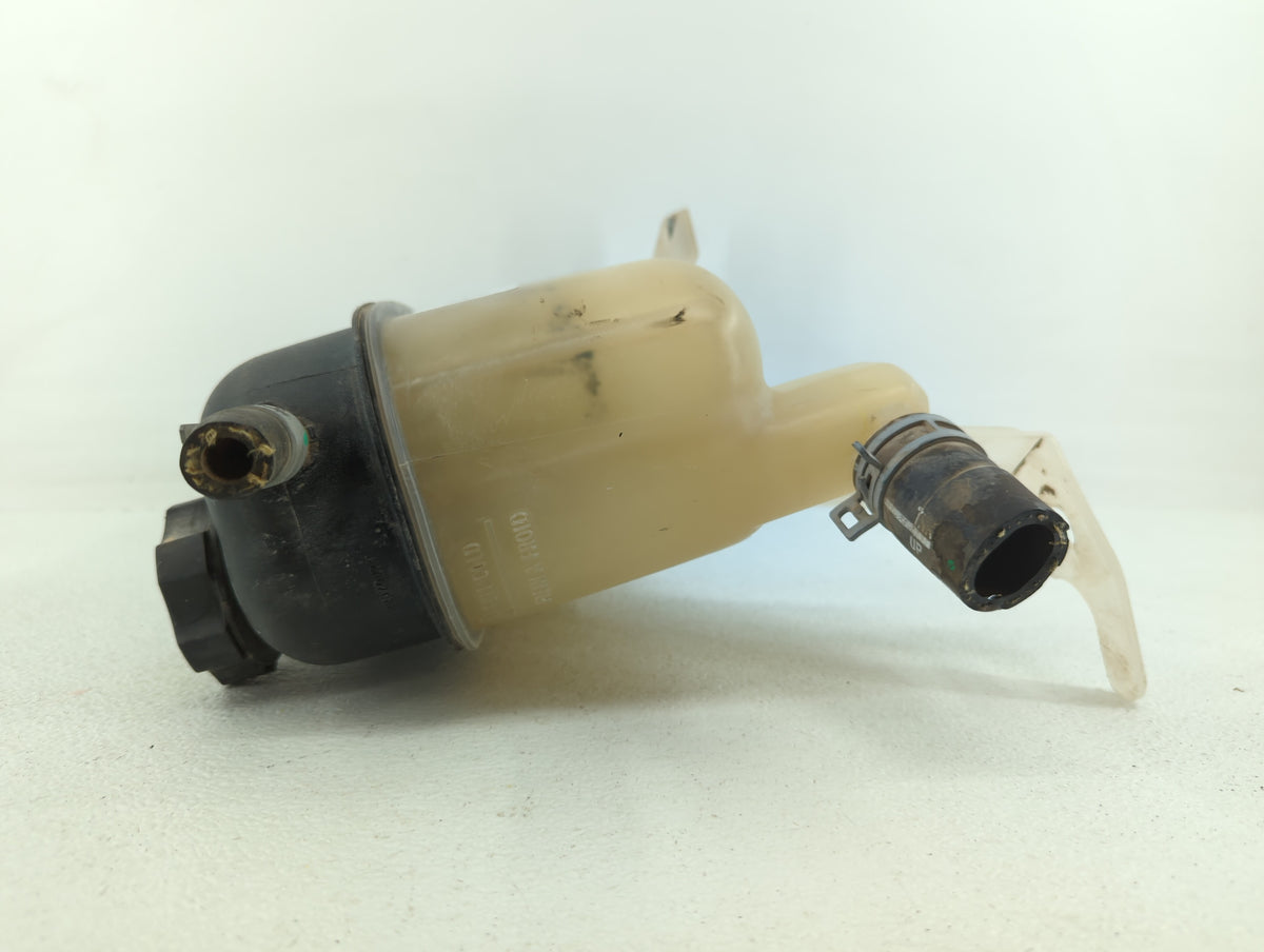 2007 Silverado 3500 Radiator Coolant Overflow Expansion Tank Bottle - Oemusedautoparts1.com