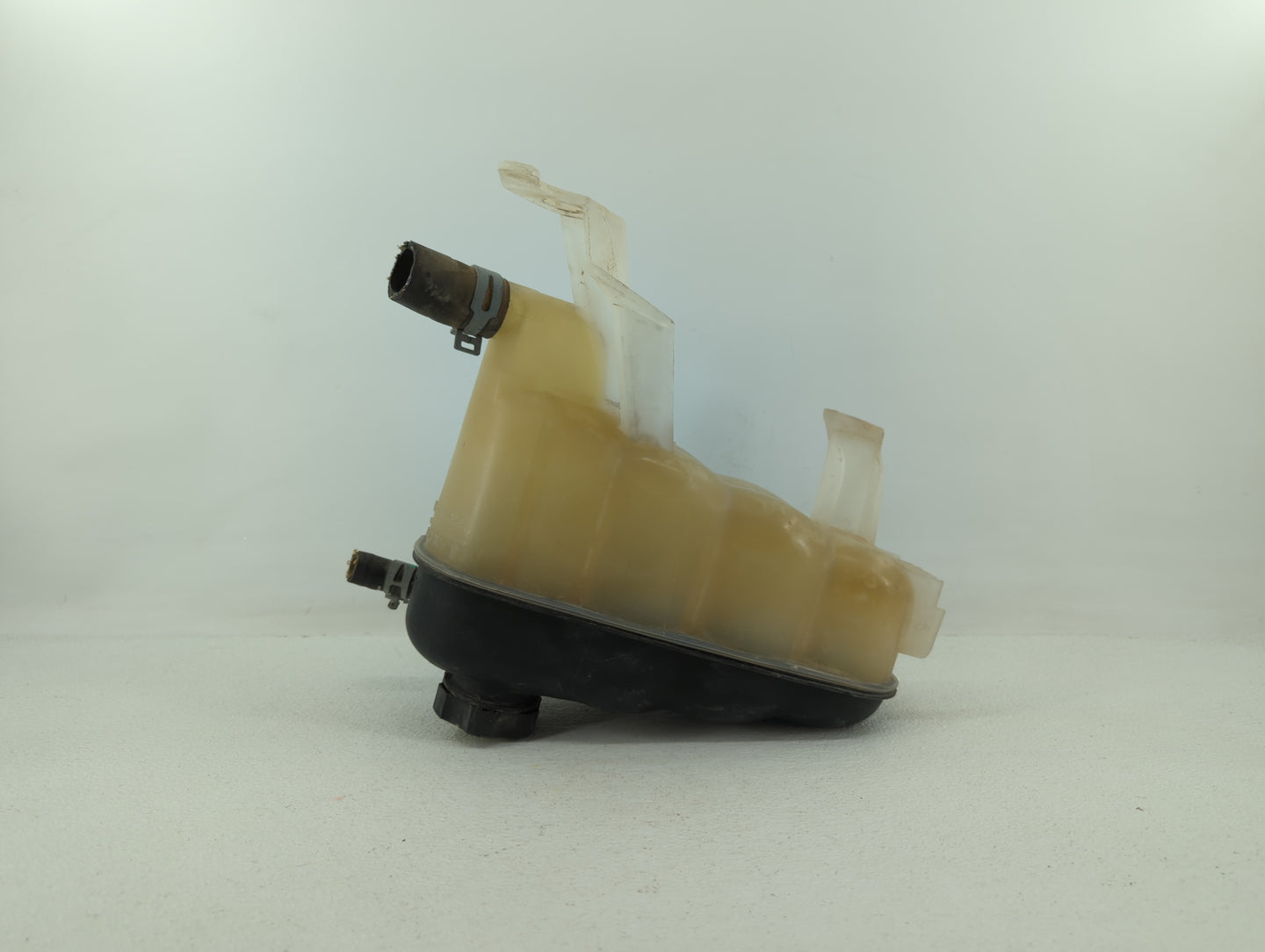 2007 Silverado 3500 Radiator Coolant Overflow Expansion Tank Bottle - Oemusedautoparts1.com