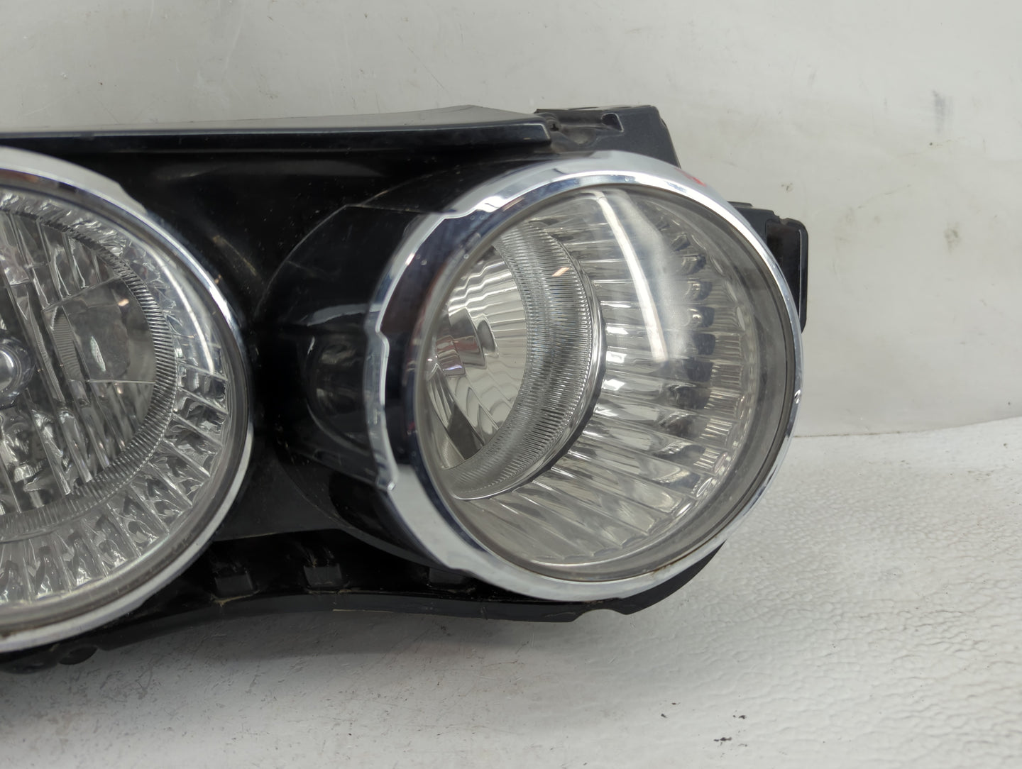 2016-2016 Chevrolet Sonic Passenger Right Oem Head Light Headlight Lamp - Oemusedautoparts1.com