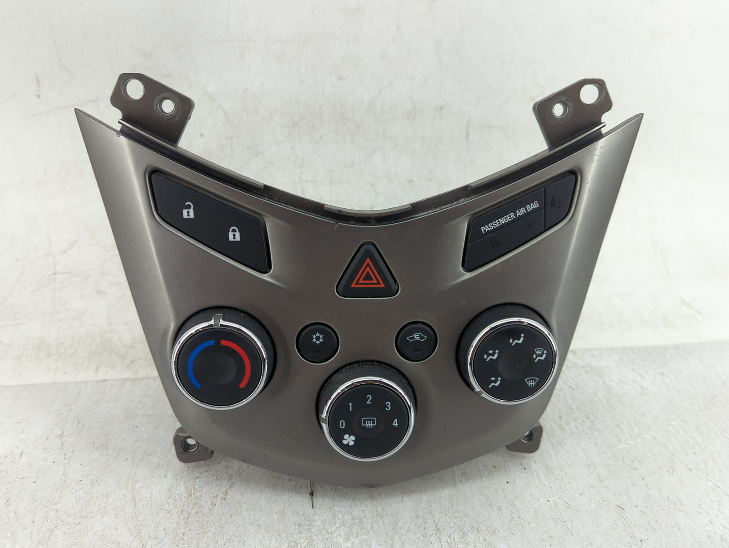2015-2016 Chevrolet Sonic Climate Control Module Temperature AC/Heater Replacement P/N:42365634 Fits Fits 2015 2016 OEM Used