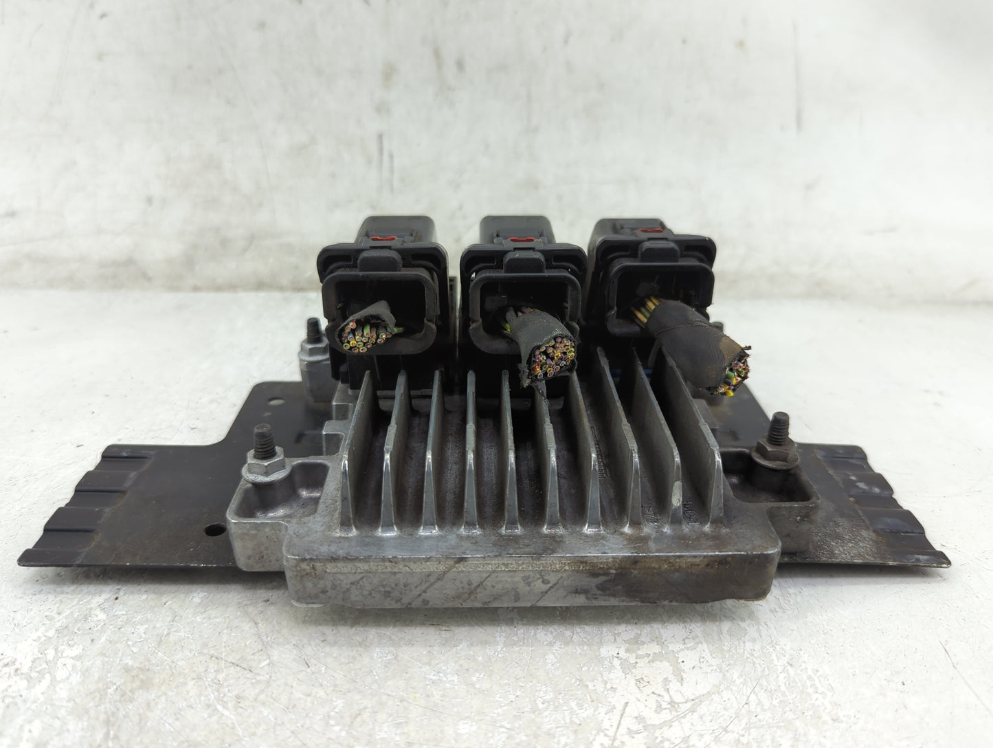 2012-2016 Chevrolet Sonic PCM Engine Control Computer ECU ECM PCU OEM P/N:12668885 12668866 Fits OEM Used Auto Parts - Oemus