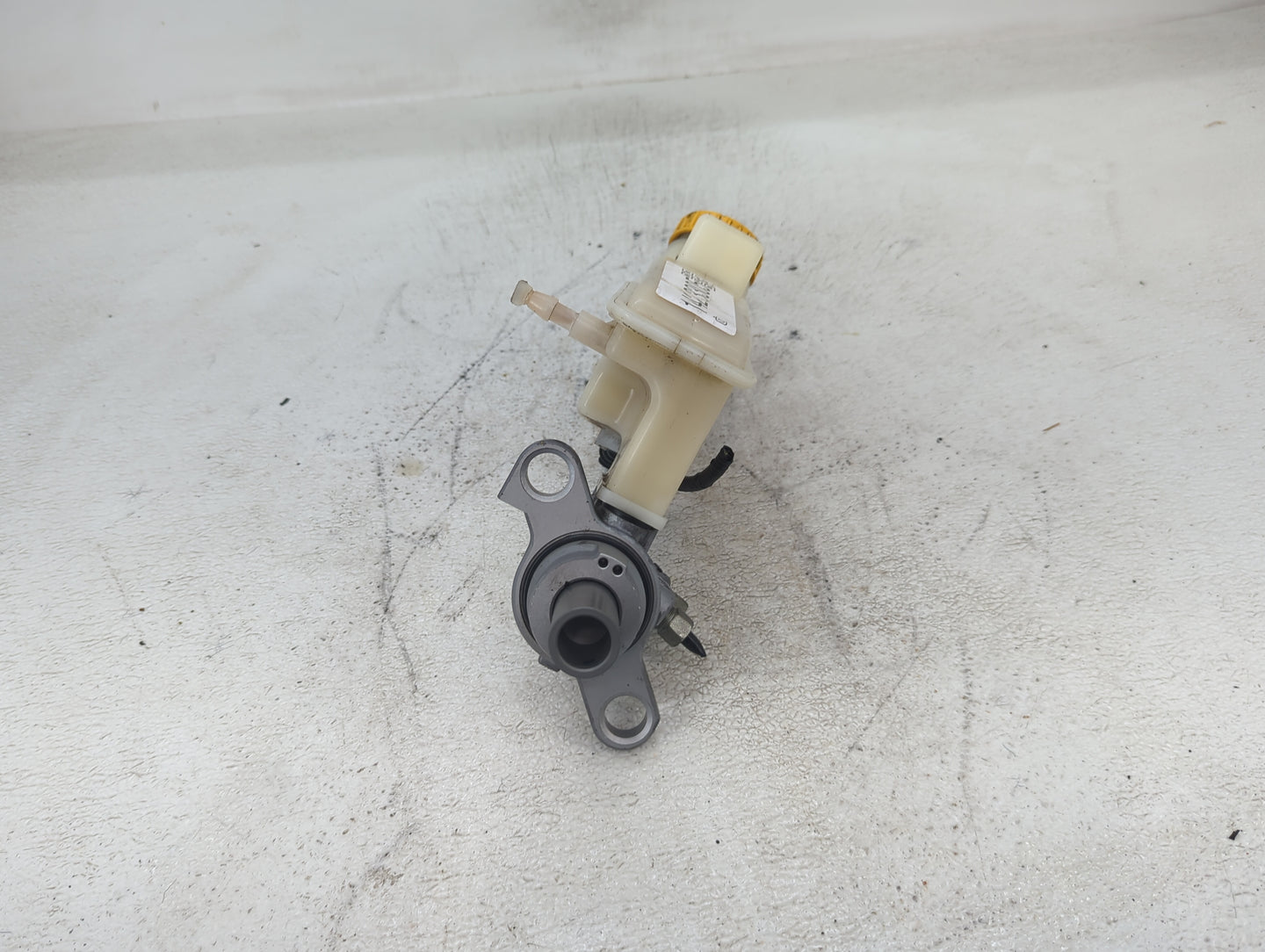 2012-2019 Chevrolet Sonic Brake Master Cylinder - Oemusedautoparts1.com