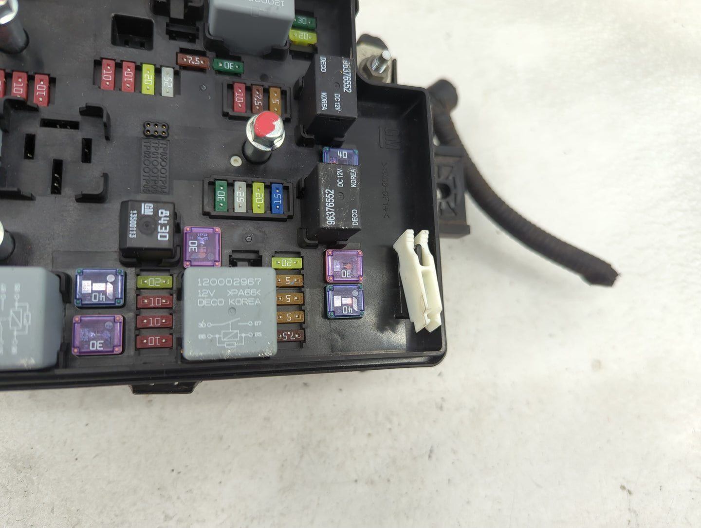 2014-2016 Chevrolet Sonic Fusebox Fuse Box Panel Relay Module P/N:95383529 Fits Fits 2014 2015 2016 OEM Used Auto Parts - Oe