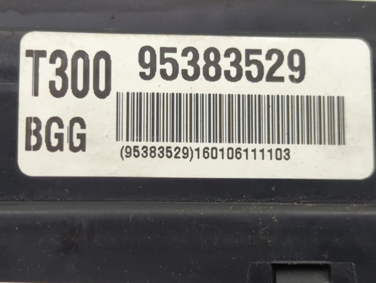 2014-2016 Chevrolet Sonic Fusebox Fuse Box Panel Relay Module P/N:95383529 Fits Fits 2014 2015 2016 OEM Used Auto Parts - Oe