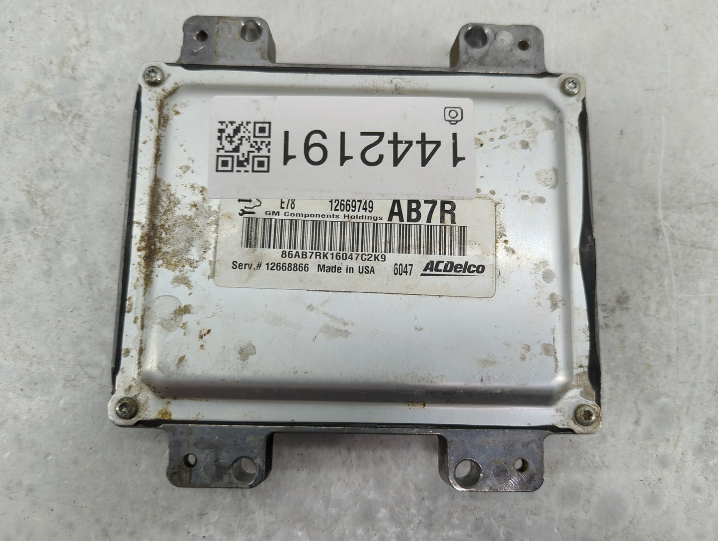 2012-2016 Chevrolet Sonic PCM Engine Control Computer ECU ECM PCU OEM P/N:12669749 12668866 Fits OEM Used Auto Parts - Oemus