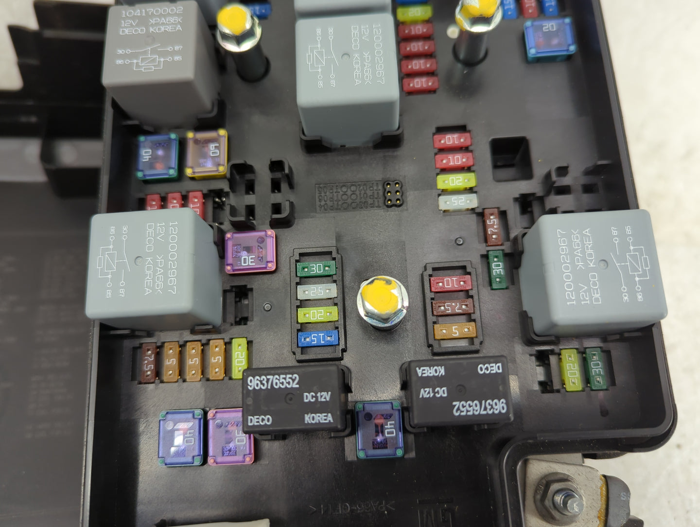 2014-2016 Chevrolet Sonic Fusebox Fuse Box Panel Relay Module P/N:95383539 Fits Fits 2014 2015 2016 OEM Used Auto Parts - Oe
