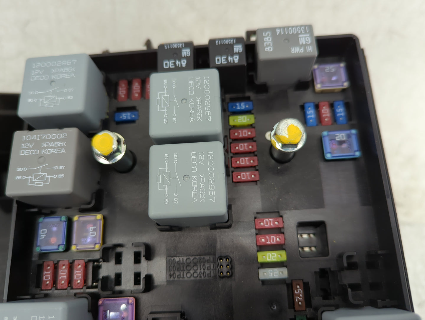 2014-2016 Chevrolet Sonic Fusebox Fuse Box Panel Relay Module P/N:95383539 Fits Fits 2014 2015 2016 OEM Used Auto Parts - Oe
