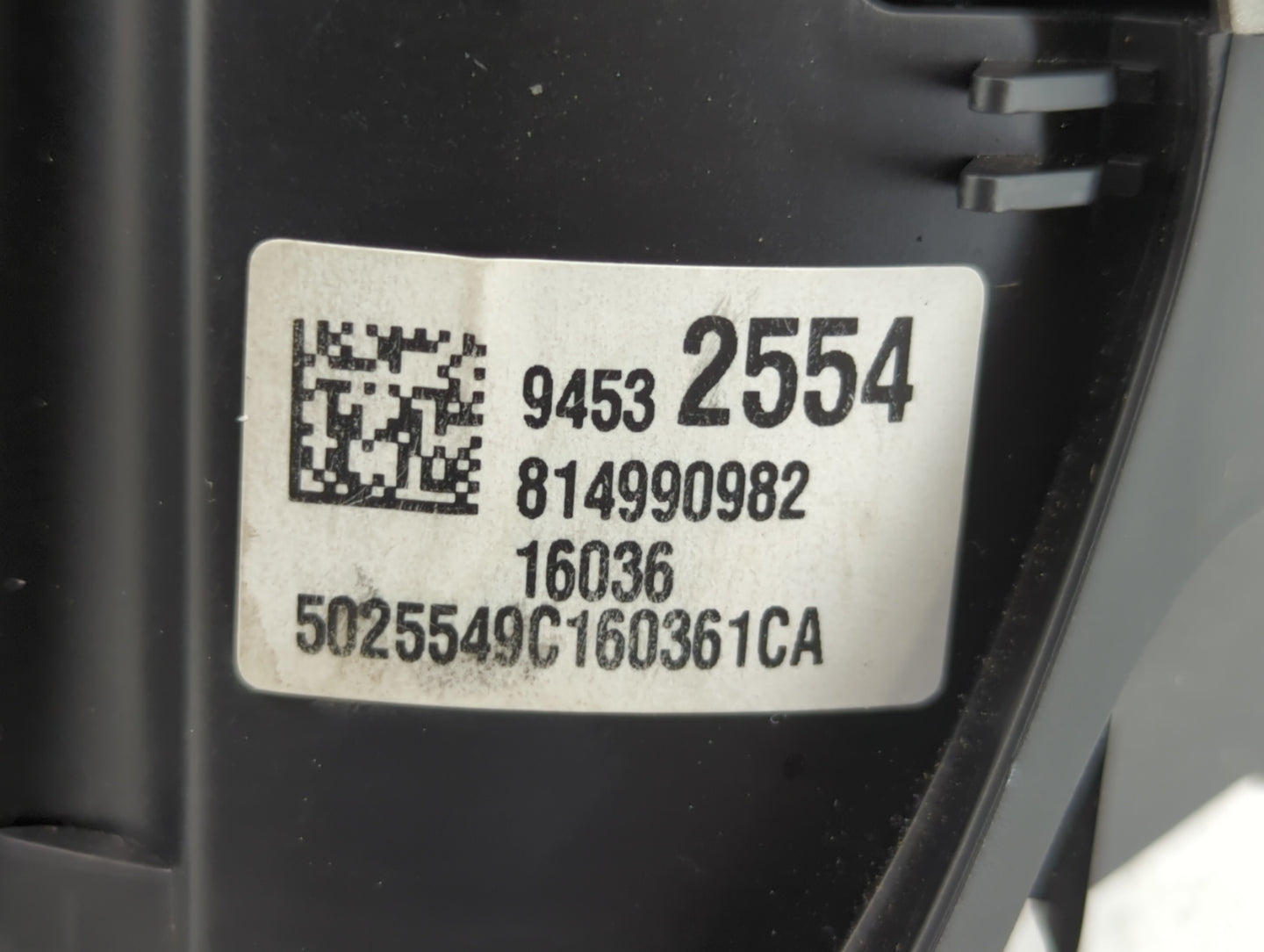 2015-2016 Chevrolet Sonic Instrument Cluster Speedometer Gauges P/N:94532554 Fits Fits 2015 2016 OEM Used Auto Parts - Oemus