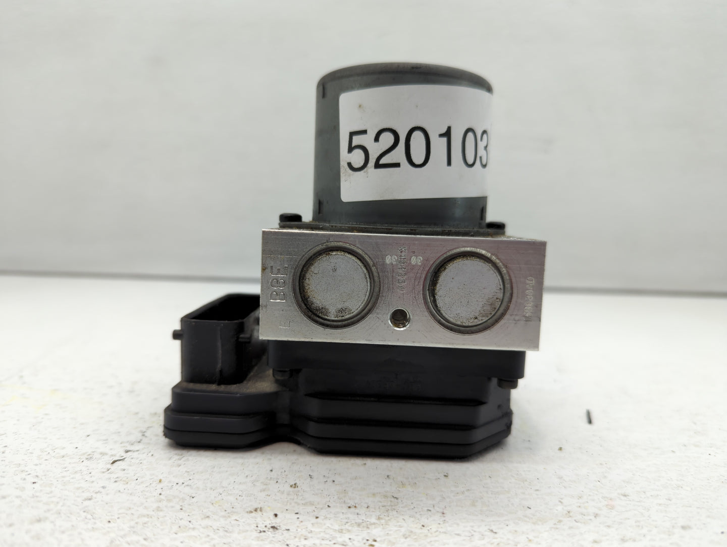 2015-2016 Chevrolet Sonic ABS Pump Control Module Replacement P/N:94781825 Fits Fits 2015 2016 OEM Used Auto Parts - Oemused