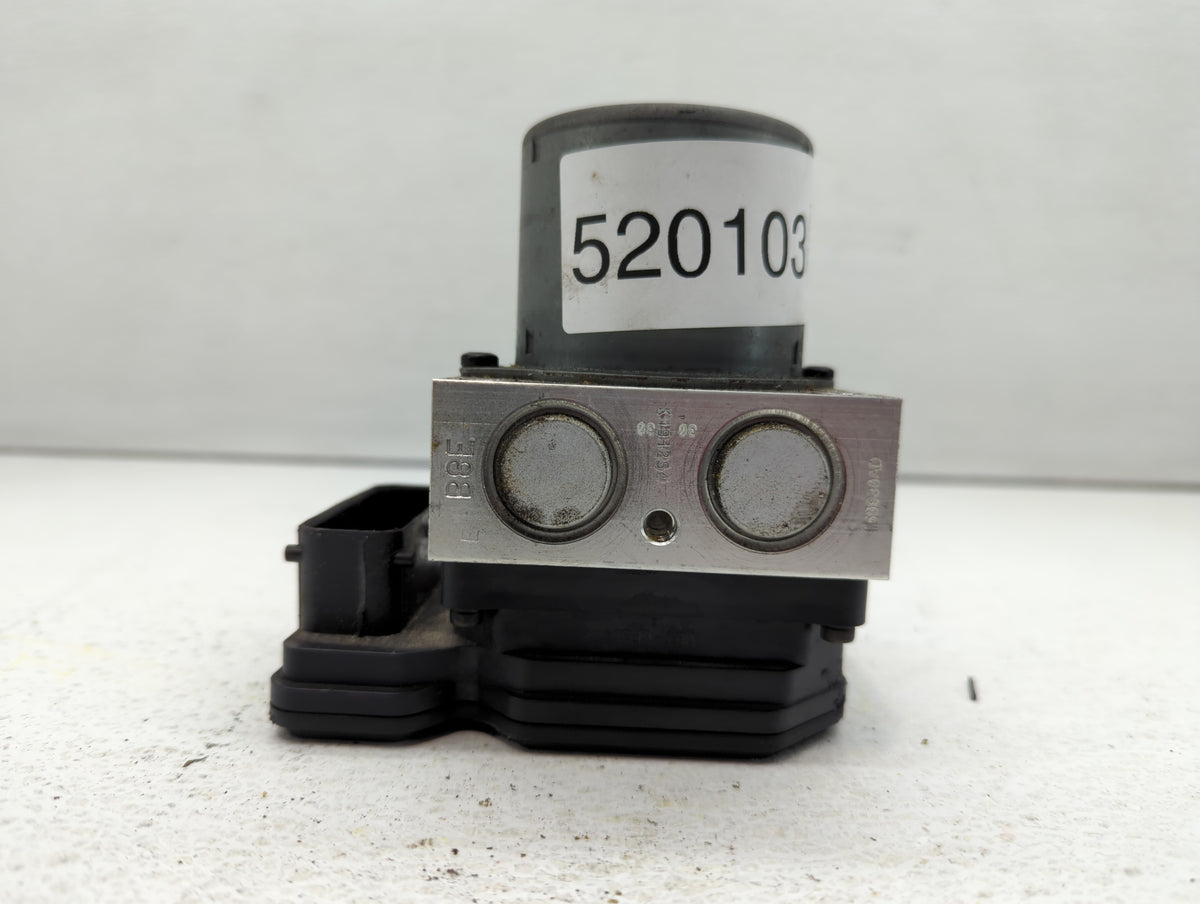 2015-2016 Chevrolet Sonic Anti-Lock Brake ABS Pump Module Actuator OEM P/N:94781825 Fits Fits 2015 2016 OEM Used Auto Parts 