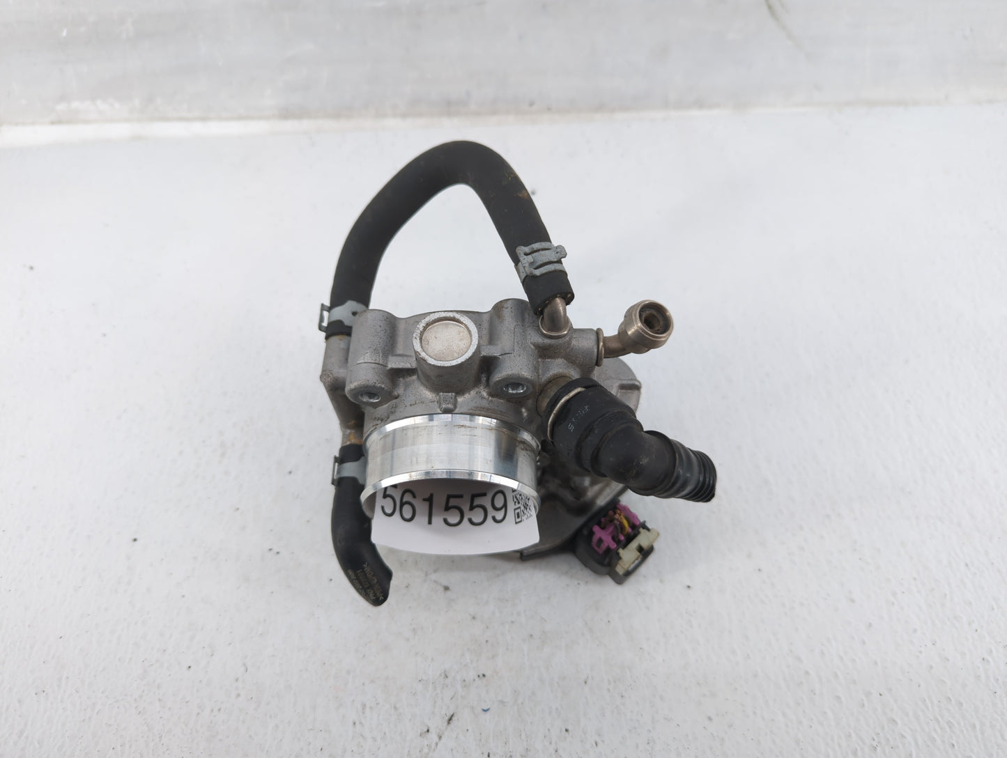 2012-2018 Chevrolet Sonic Throttle Body P/N:55 577 375 55561495 Fits Fits 2009 2010 2011 2012 2013 2014 2015 2016 2017 2018 