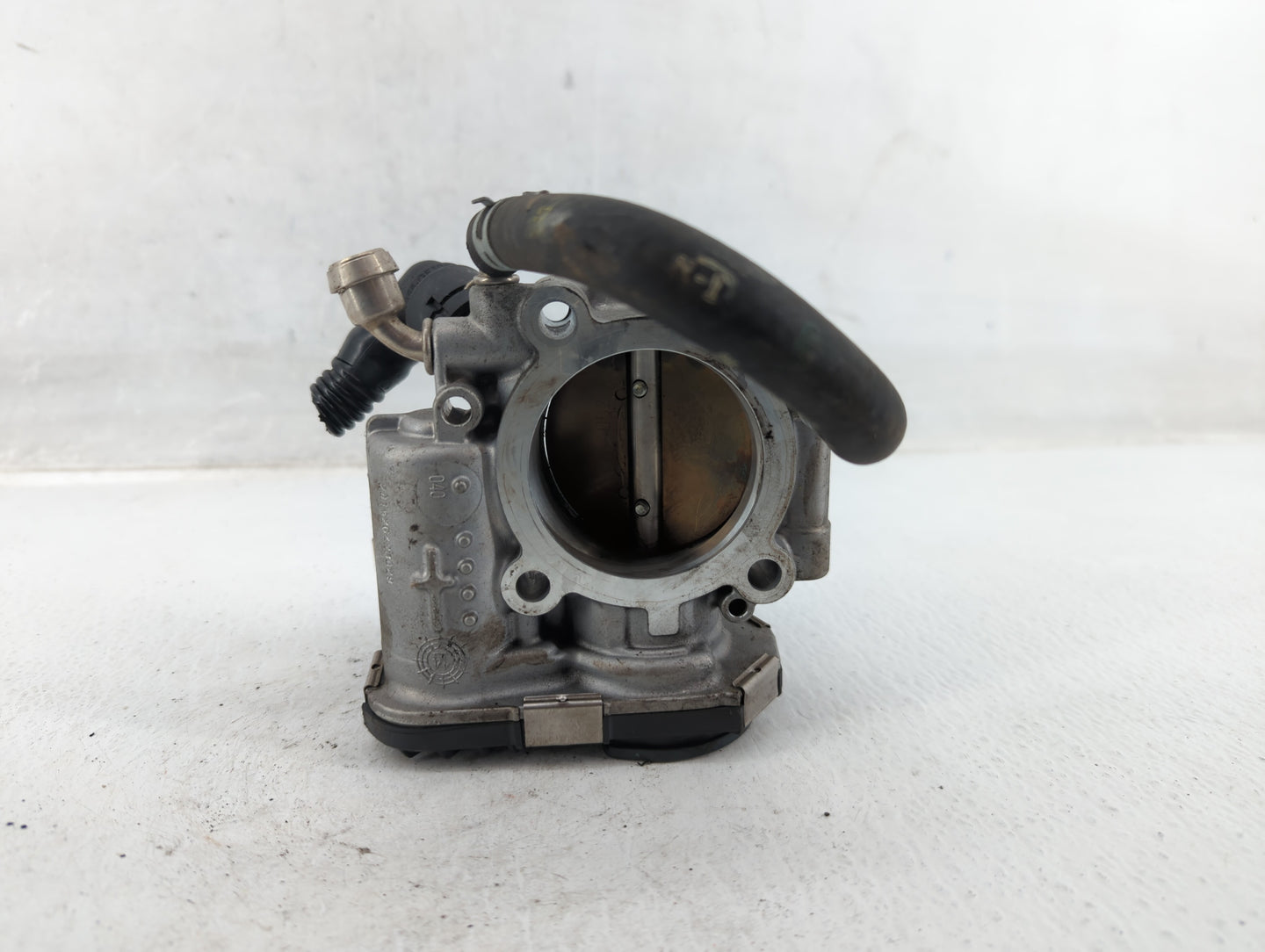 2012-2018 Chevrolet Sonic Throttle Body P/N:55 577 375 55561495 Fits Fits 2009 2010 2011 2012 2013 2014 2015 2016 2017 2018 