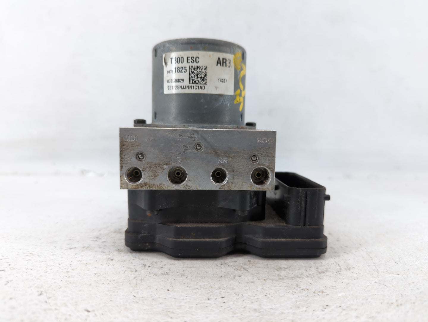 2015-2016 Chevrolet Sonic ABS Pump Control Module Replacement P/N:94781825 T300 ESC Fits Fits 2015 2016 OEM Used Auto Parts 