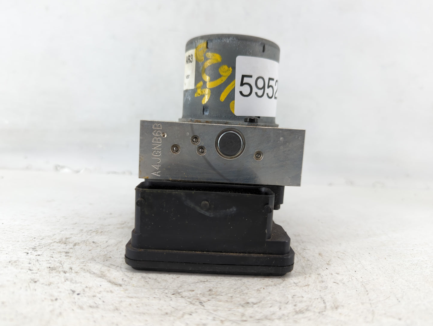 2015-2016 Chevrolet Sonic ABS Pump Control Module Replacement P/N:94781825 T300 ESC Fits Fits 2015 2016 OEM Used Auto Parts 