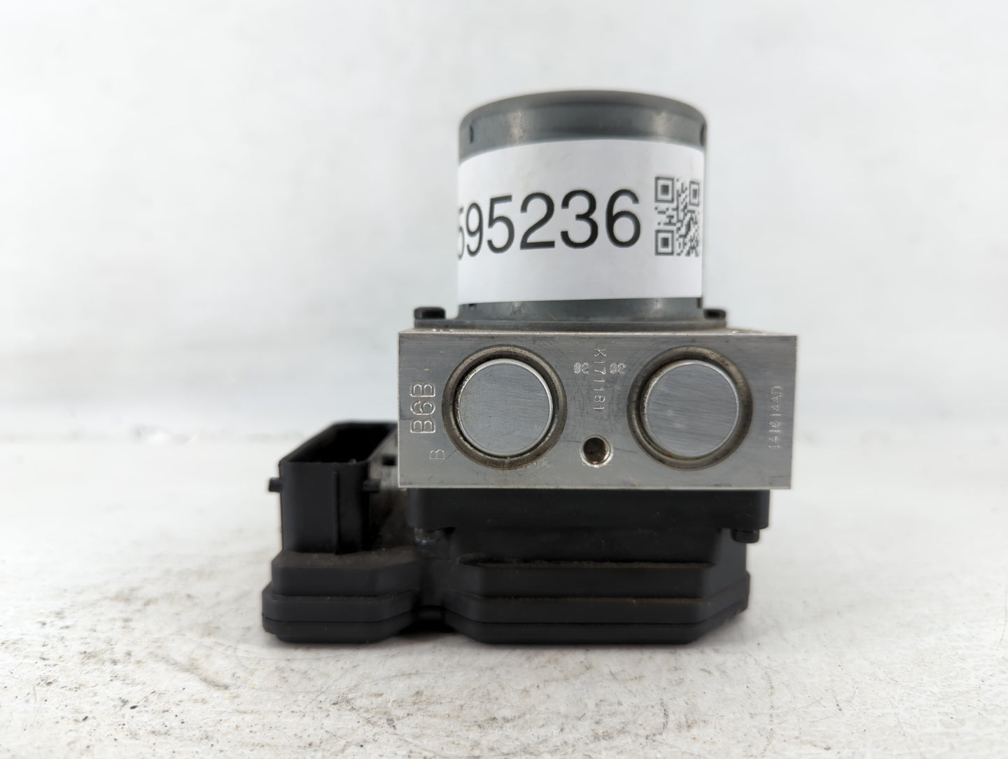 2015-2016 Chevrolet Sonic ABS Pump Control Module Replacement P/N:94781825 T300 ESC Fits Fits 2015 2016 OEM Used Auto Parts 