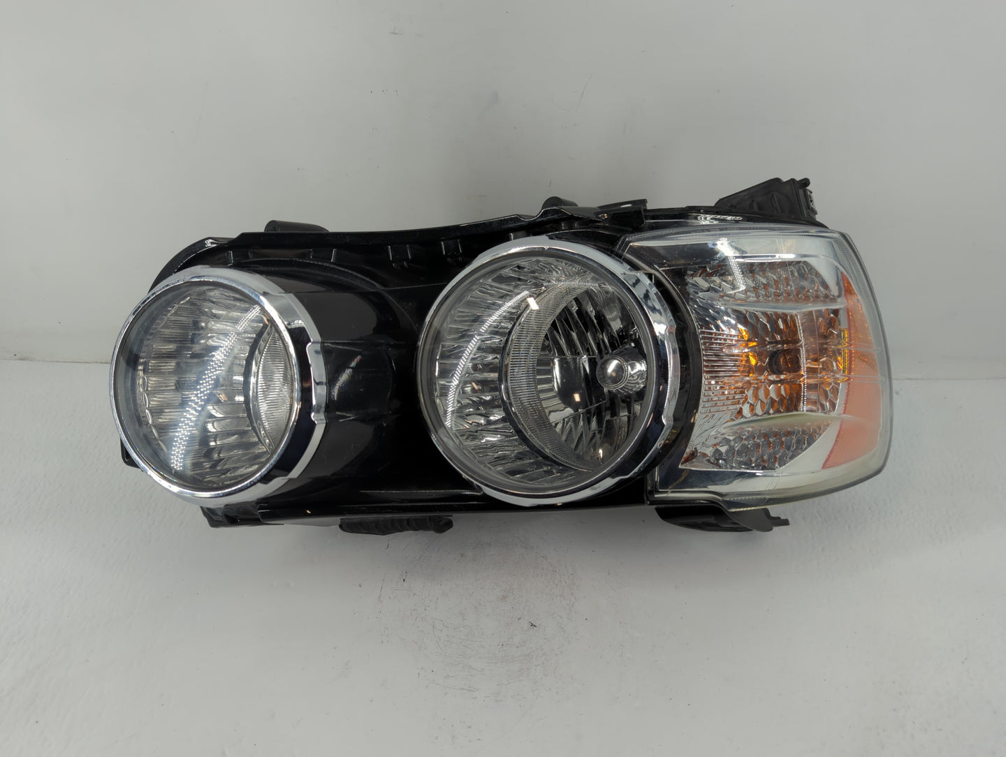 2016-2016 Chevrolet Sonic Passenger Right Oem Head Light Headlight Lamp - Oemusedautoparts1.com