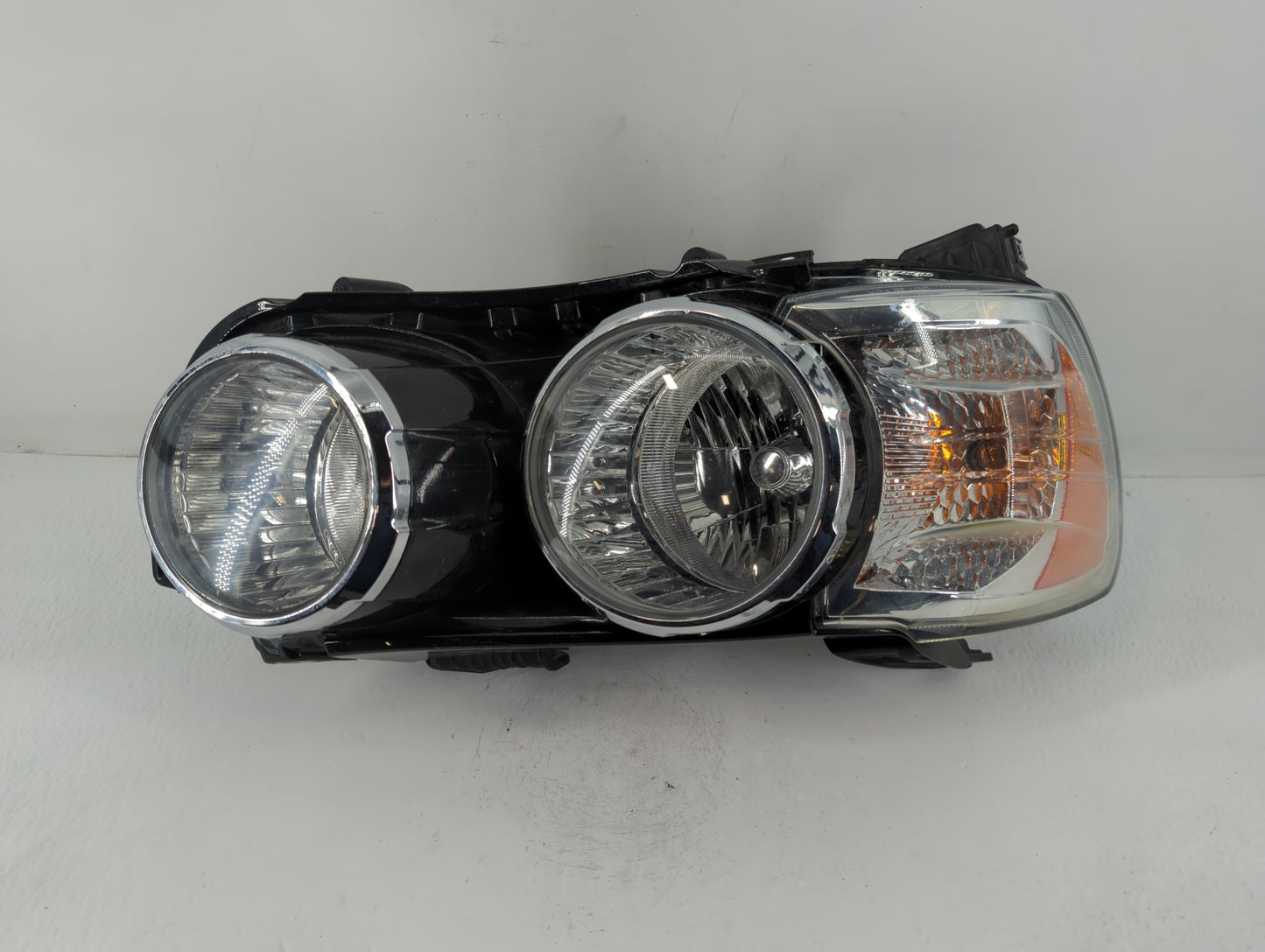 2016-2016 Chevrolet Sonic Passenger Right Oem Head Light Headlight Lamp - Oemusedautoparts1.com