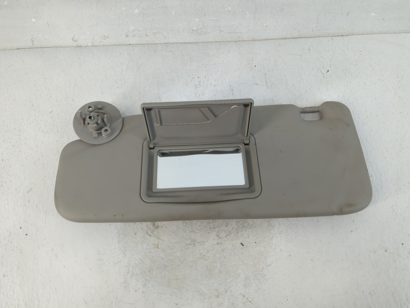 2012-2019 Chevrolet Sonic Sun Visor Shade Replacement Passenger Right Mirror Fits Fits 2012 2013 2014 2015 2016 2017 2018 20