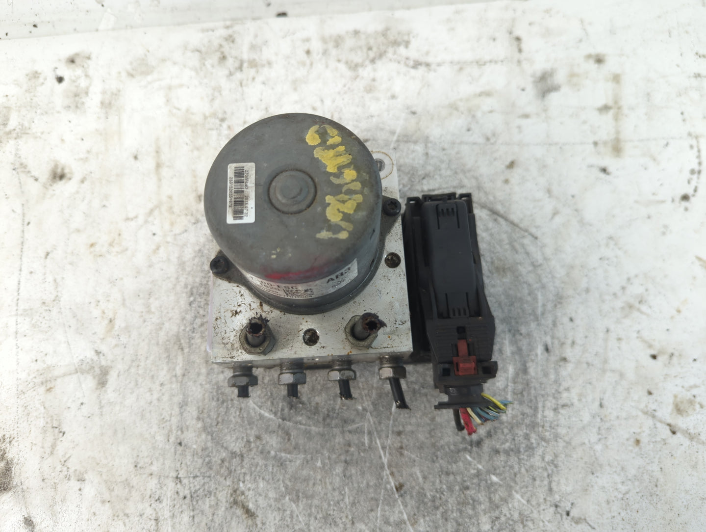 2015-2016 Chevrolet Sonic ABS Pump Control Module Replacement P/N:94781825 Fits Fits 2015 2016 OEM Used Auto Parts - Oemused