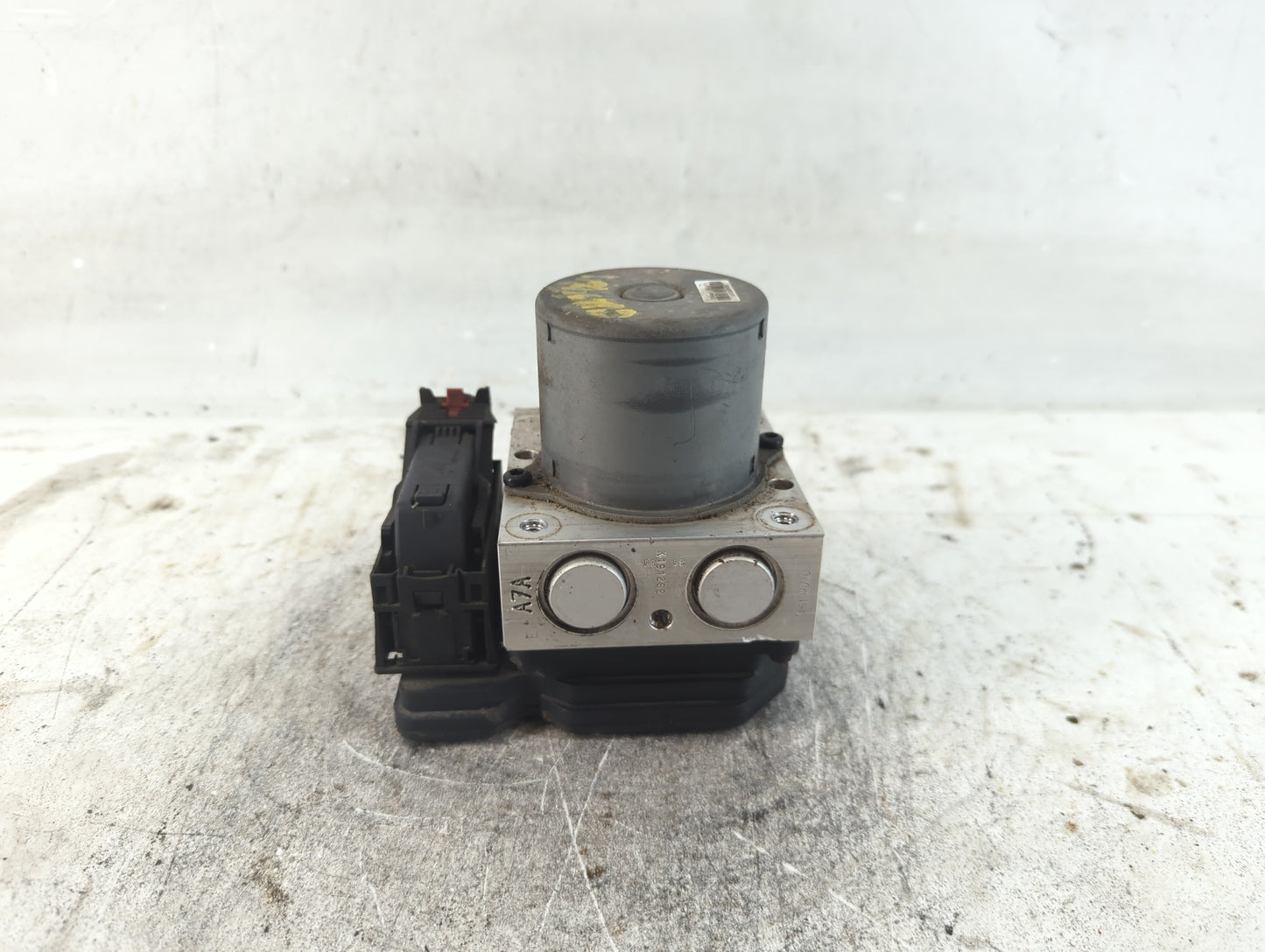 2015-2016 Chevrolet Sonic ABS Pump Control Module Replacement P/N:94781825 Fits Fits 2015 2016 OEM Used Auto Parts - Oemused