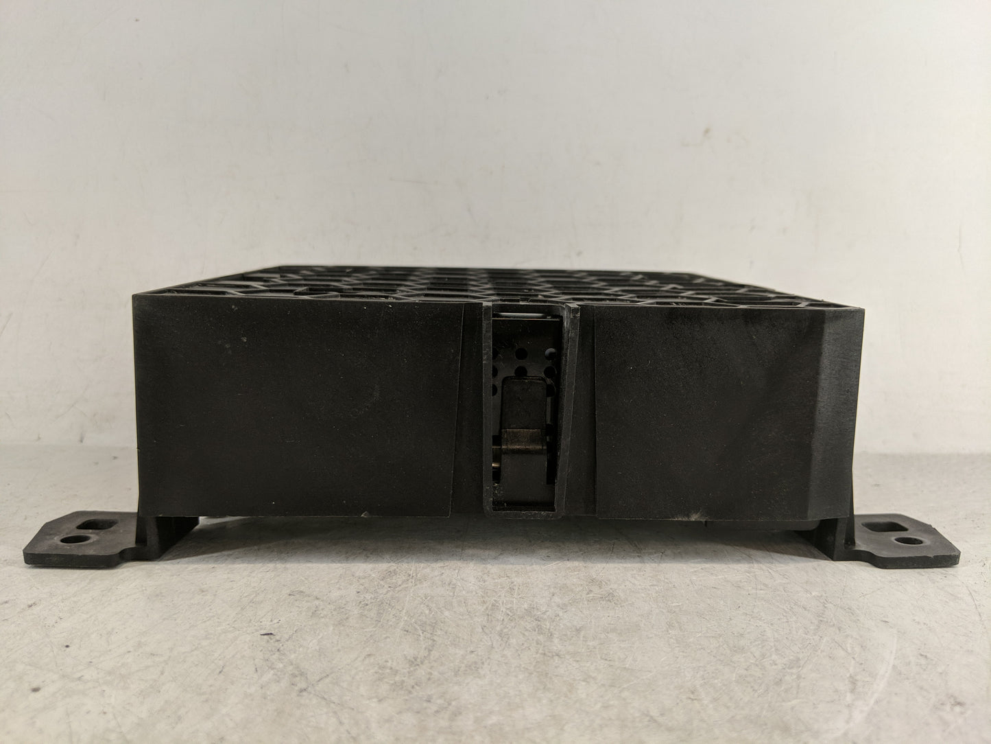 2015-2016 Chevrolet Spark Radio AM FM Cd Player Receiver Replacement P/N:42386923 Fits Fits 2015 2016 OEM Used Auto Parts - 