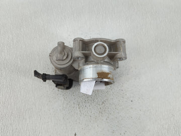 2016-2022 Chevrolet Spark Throttle Body P/N:12654237 12673014 Fits Fits 2016 2017 2018 2019 2020 2021 2022 OEM Used Auto Parts