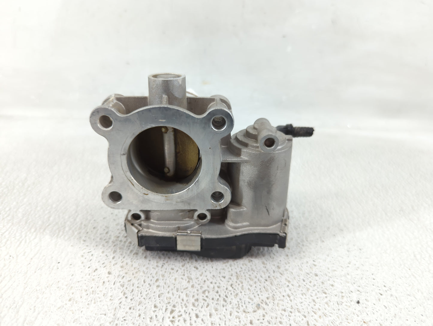 2016-2022 Chevrolet Spark Throttle Body P/N:12654237 12673014 Fits Fits 2016 2017 2018 2019 2020 2021 2022 OEM Used Auto Par