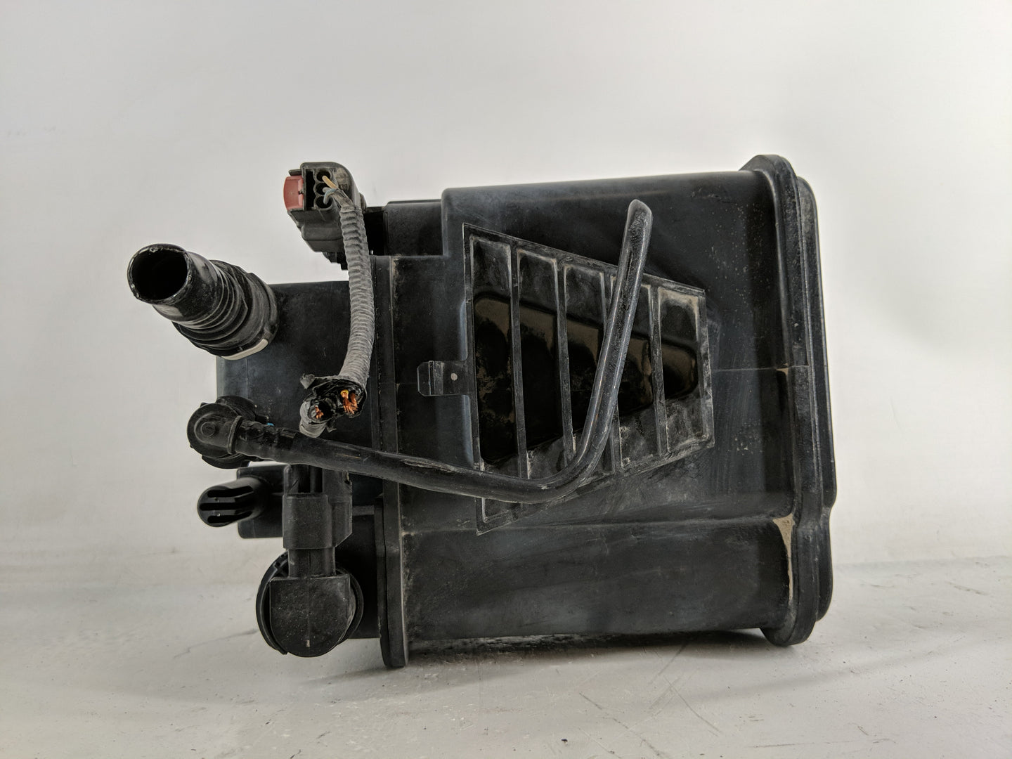 2016 Chevrolet Spark Fuel Vapor Charcoal Canister 1188117 - Oemusedautoparts1.com