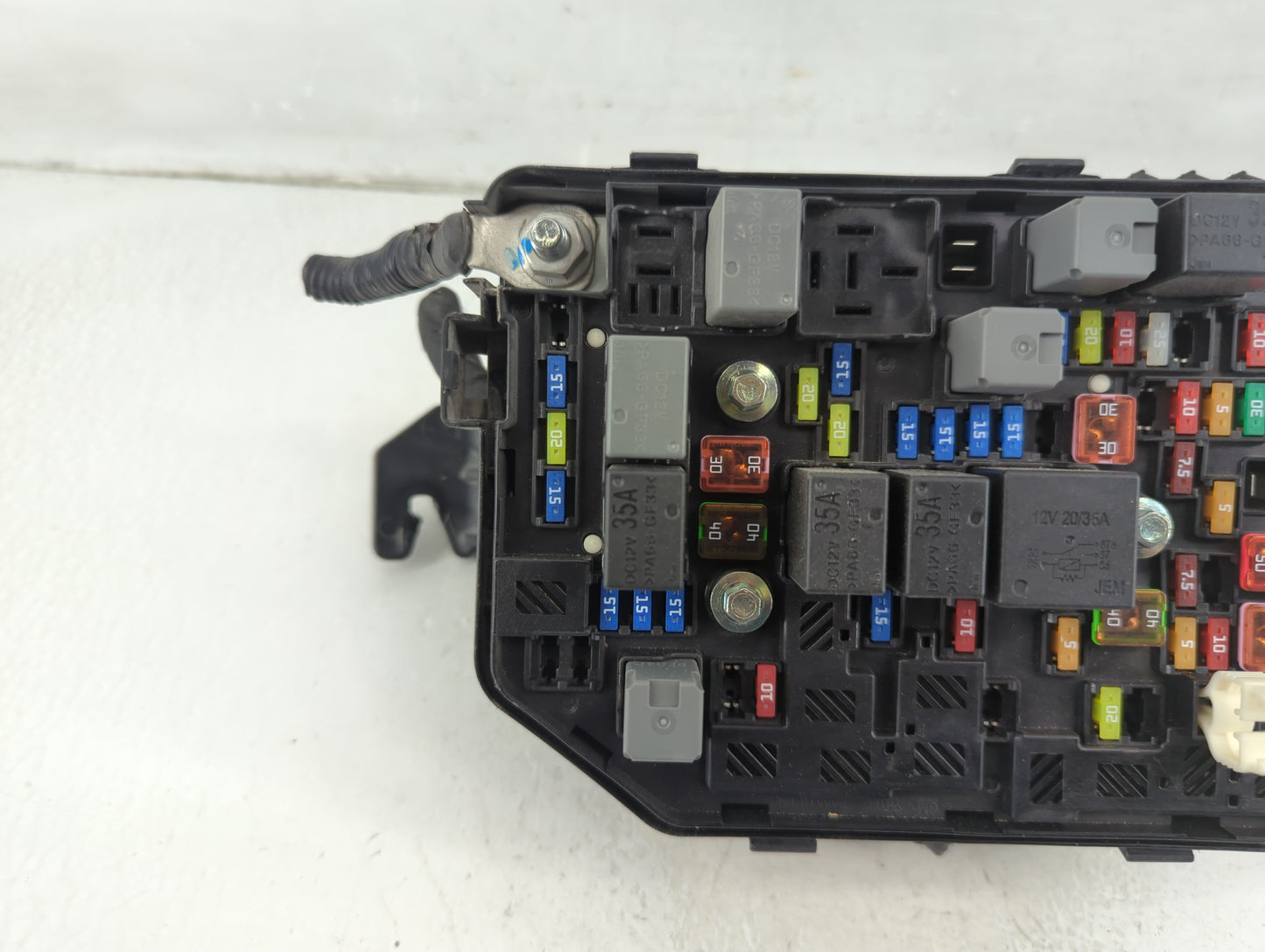 2016 Chevrolet Spark Fusebox Fuse Box Panel Relay Module Fits OEM Used Auto Parts - Oemusedautoparts1.com