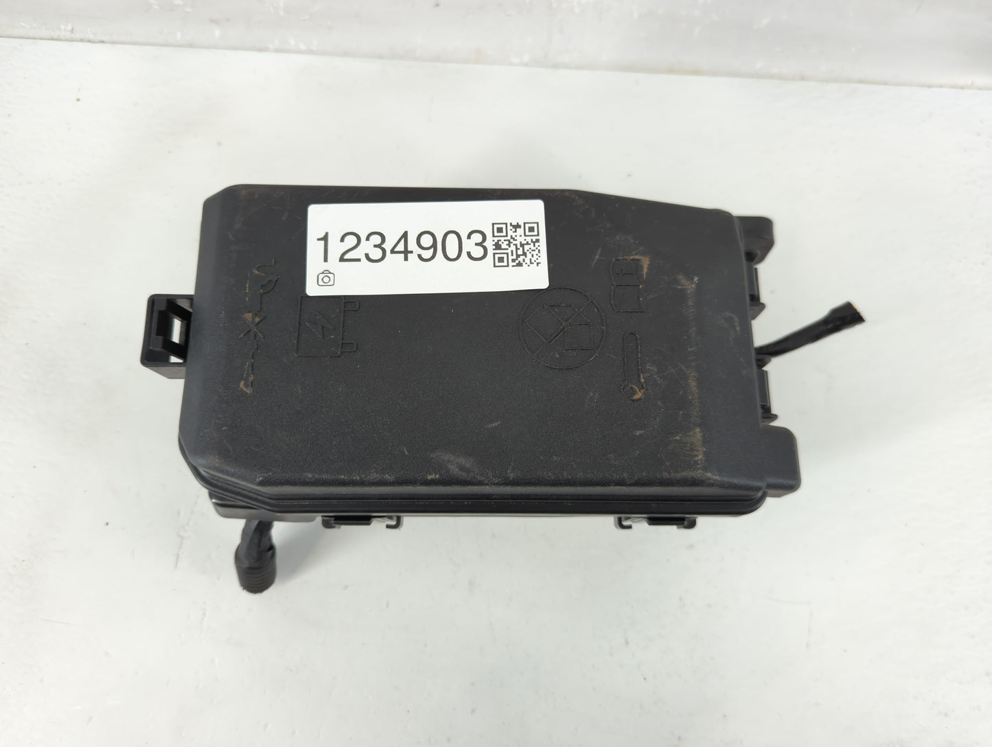 2016 Chevrolet Spark Fusebox Fuse Box Panel Relay Module Fits OEM Used Auto Parts - Oemusedautoparts1.com