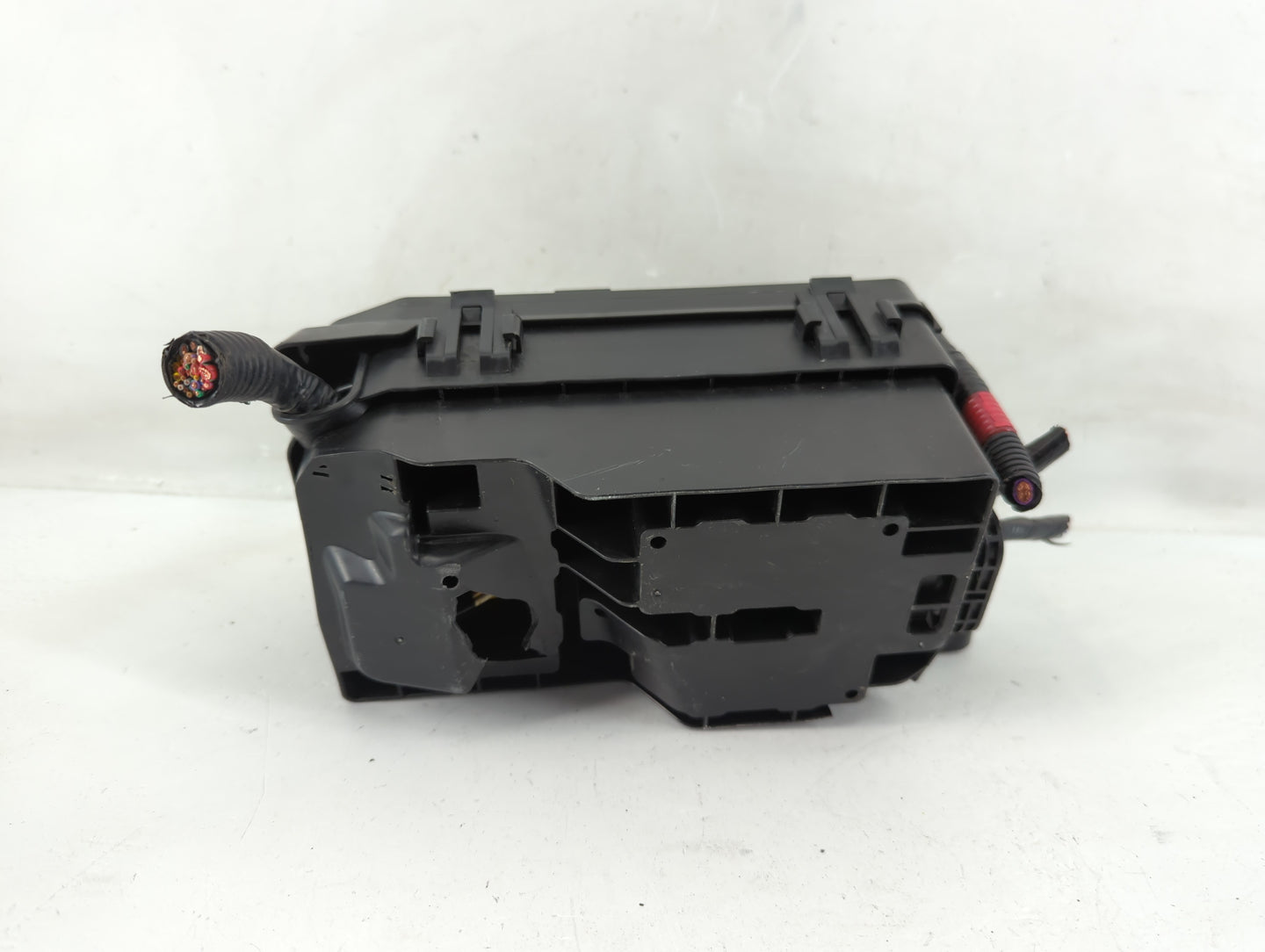 2016 Chevrolet Spark Fusebox Fuse Box Panel Relay Module Fits OEM Used Auto Parts - Oemusedautoparts1.com