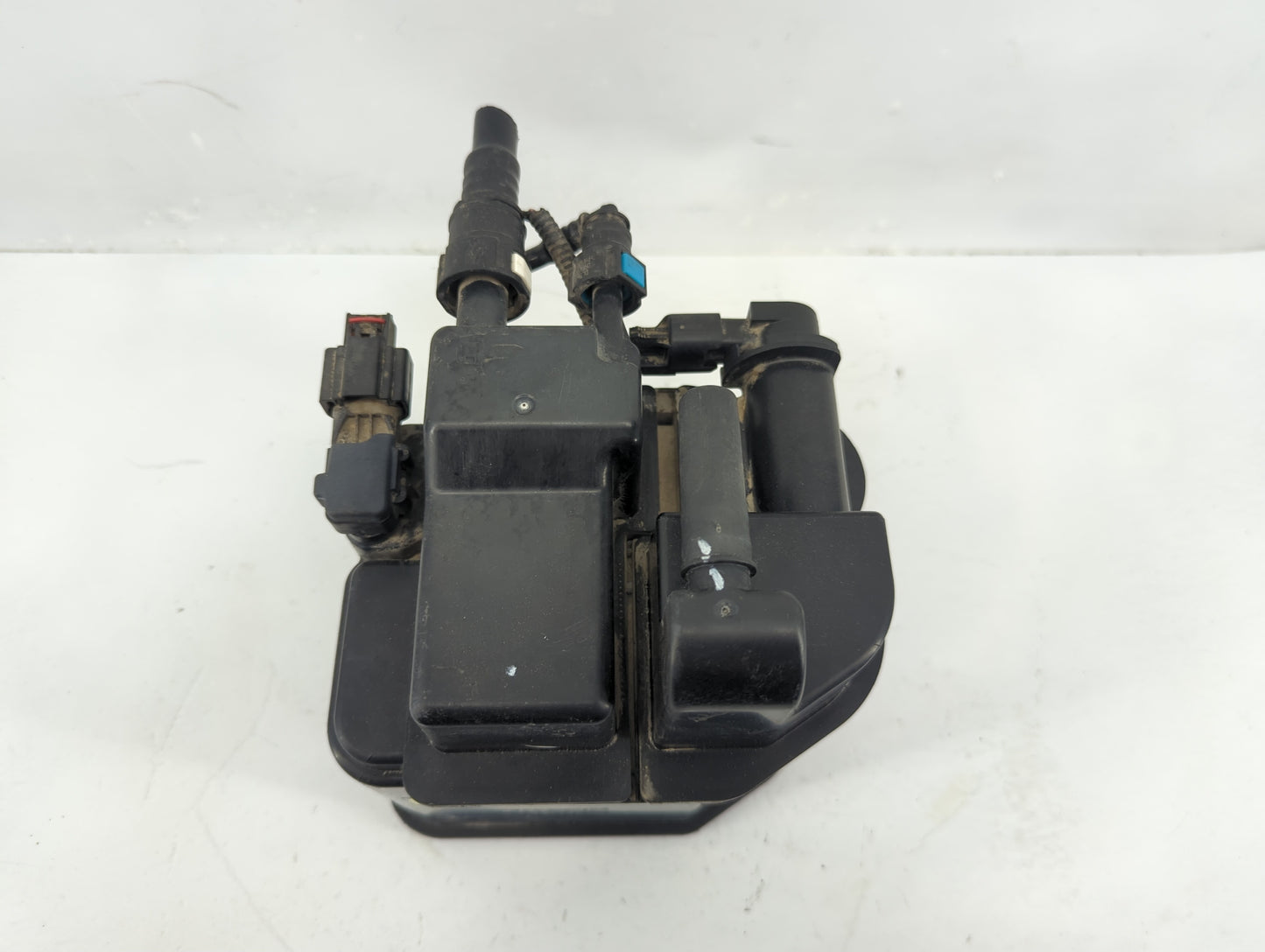 2016 Chevrolet Spark Fuel Vapor Charcoal Canister 1357716 - Oemusedautoparts1.com