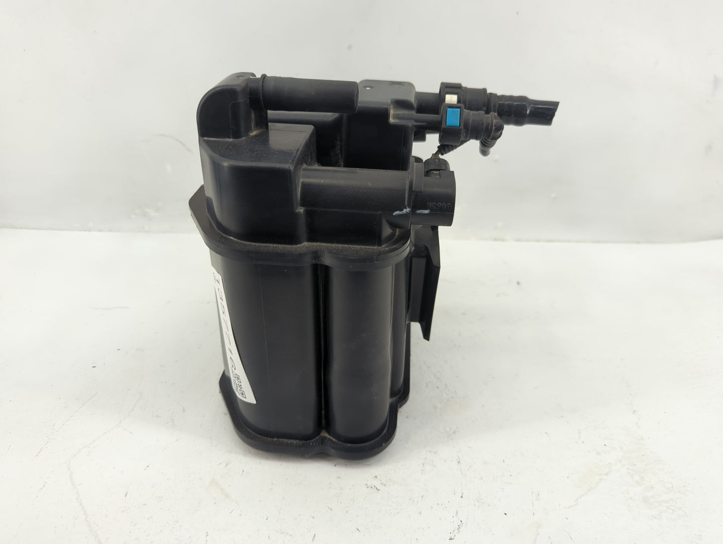 2016 Chevrolet Spark Fuel Vapor Charcoal Canister 1357716 - Oemusedautoparts1.com