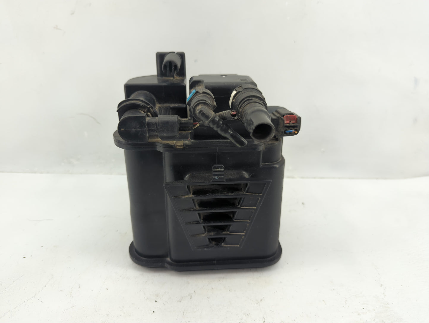 2016 Chevrolet Spark Fuel Vapor Charcoal Canister 1357716 - Oemusedautoparts1.com