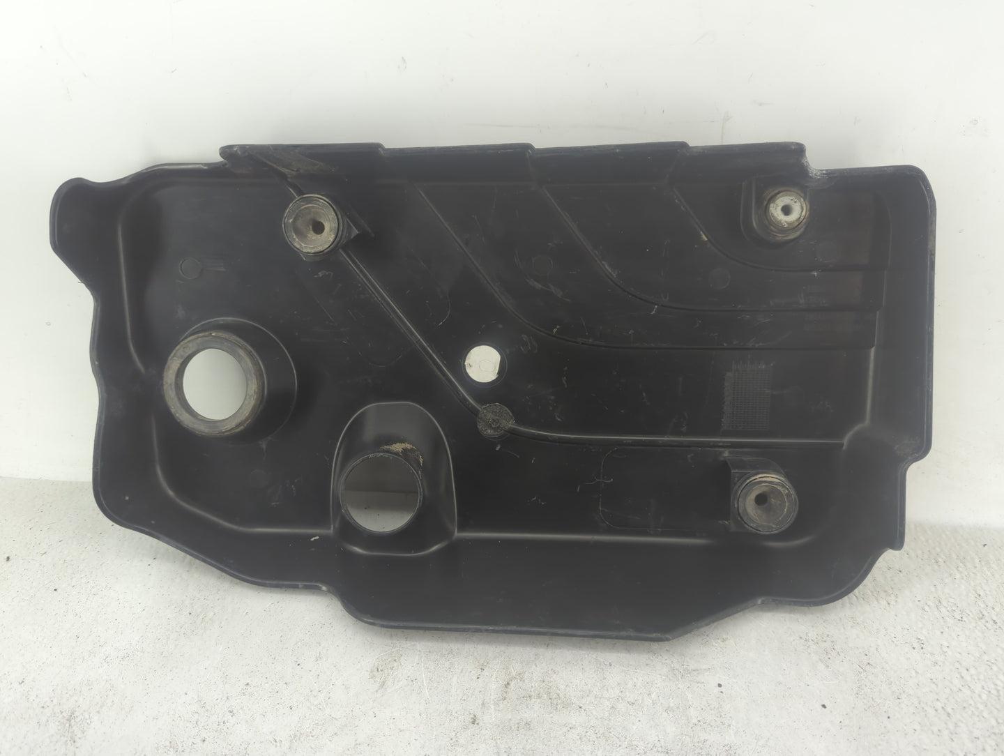 2016 Chevrolet Spark Engine Cover - Oemusedautoparts1.com
