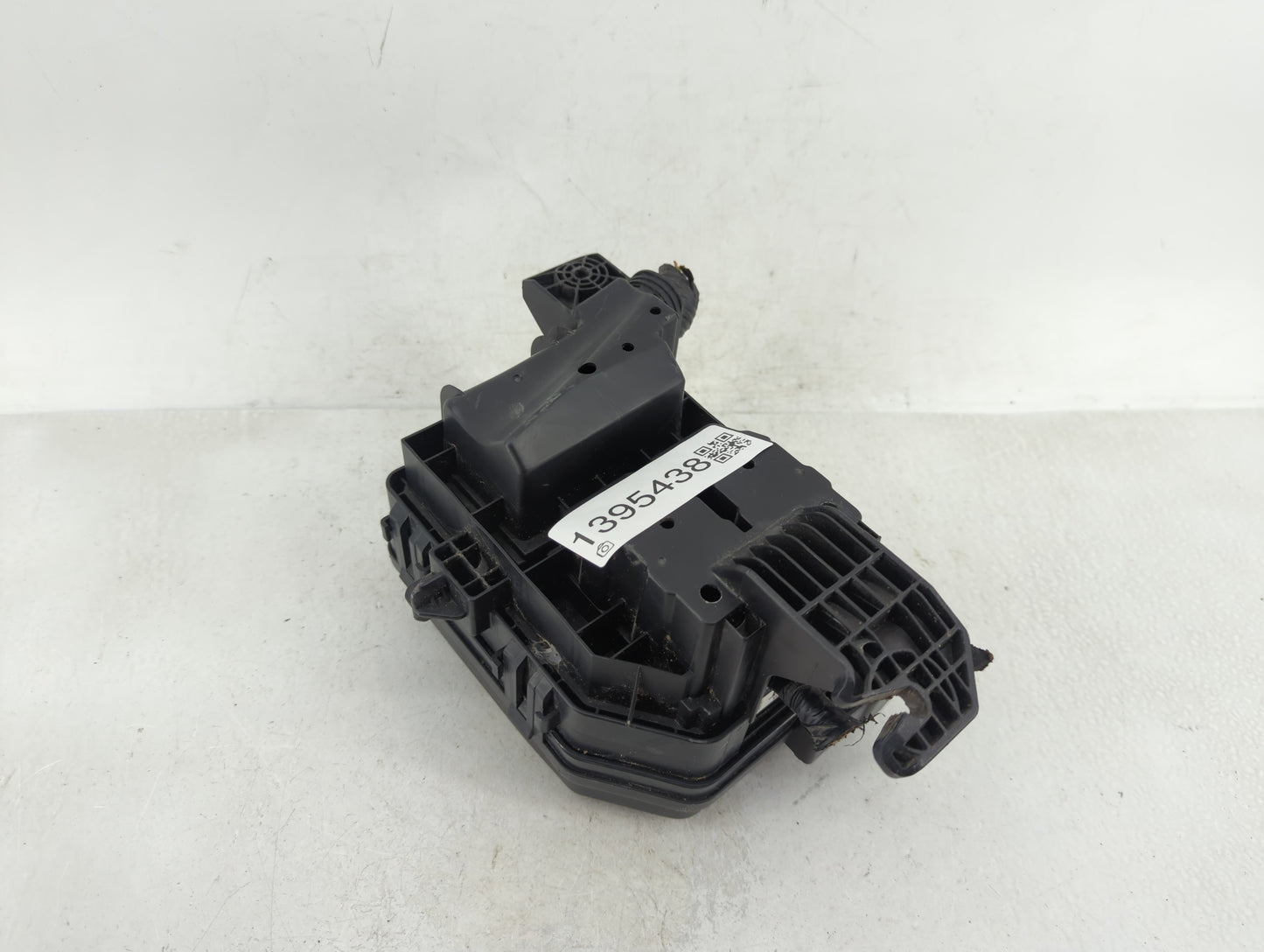 2016 Chevrolet Spark Fusebox Fuse Box Panel Relay Module P/N:42428755 Fits OEM Used Auto Parts - Oemusedautoparts1.com