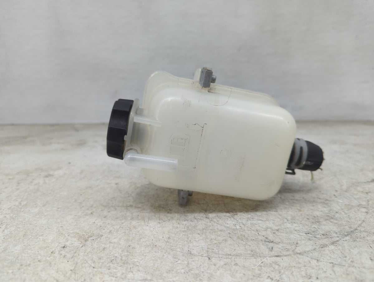 2014 Chevrolet Spark Radiator Coolant Overflow Expansion Tank Bottle 1449342 - Oemusedautoparts1.com