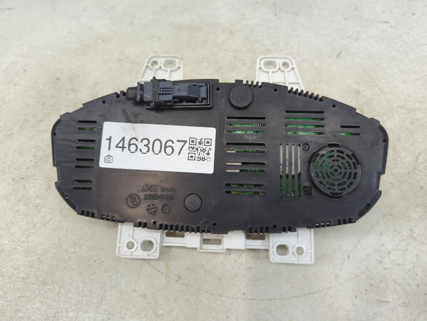 2016-2018 Chevrolet Spark Instrument Cluster Speedometer Gauges P/N:42418602 Miles: Fits Fits 2016 2017 2018 OEM Used Auto P