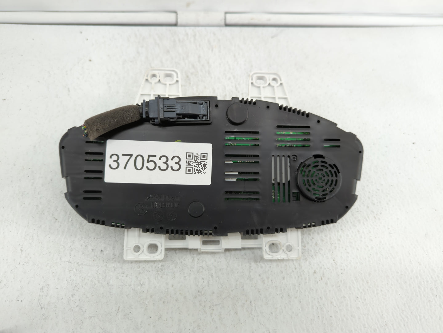 2016-2018 Chevrolet Spark Instrument Cluster Speedometer Gauges P/N:42483689 42574663 Fits Fits 2016 2017 2018 OEM Used Auto