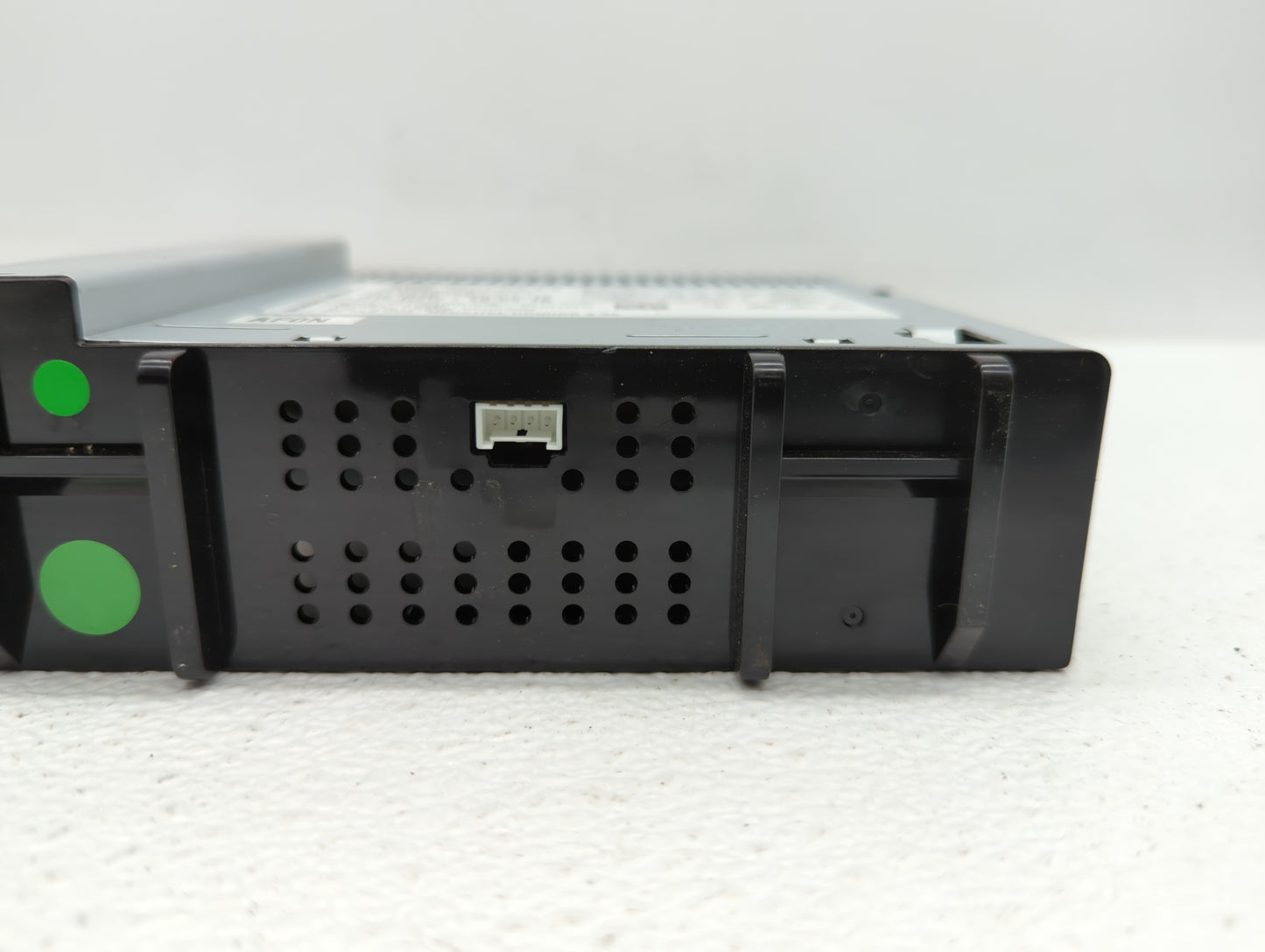 2016 Chevrolet Spark Radio AM FM Cd Player Receiver Replacement P/N:42422244 42456922, 42473827 Fits OEM Used Auto Parts - O