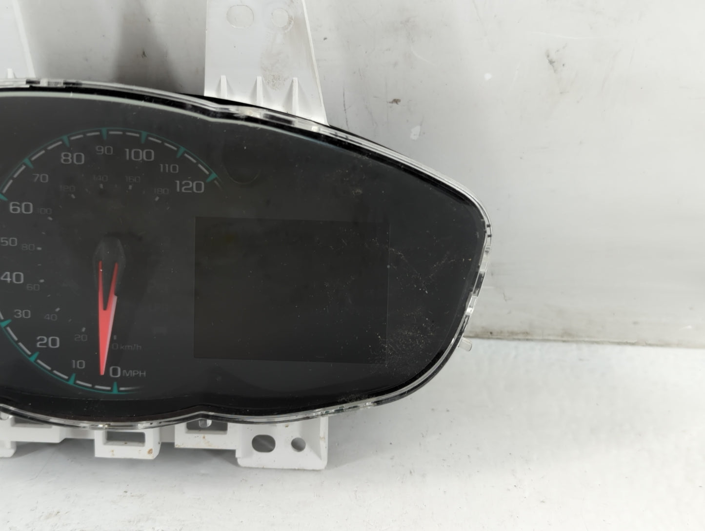 2016-2018 Chevrolet Spark Instrument Cluster Speedometer Gauges P/N:688437714 42418602 Fits Fits 2016 2017 2018 OEM Used Aut