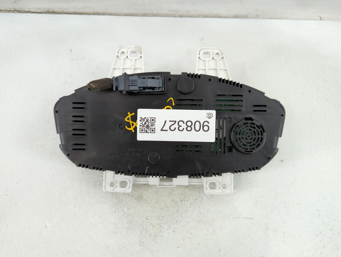 2016-2018 Chevrolet Spark Instrument Cluster Speedometer Gauges P/N:688437714 42418602 Fits Fits 2016 2017 2018 OEM Used Aut