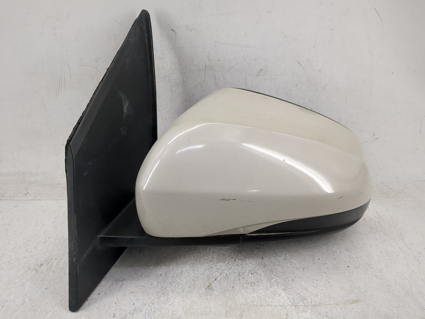 2016 Chevrolet Spark Driver Side View Mirror - Left Door Mirror OEM Used - Oemusedautoparts1.com